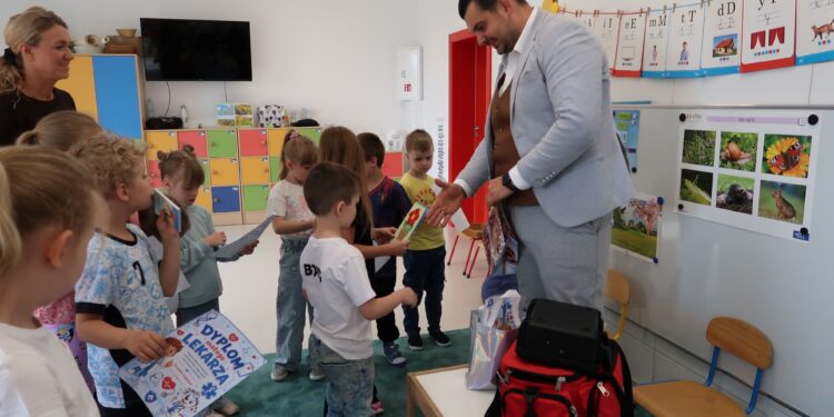 TATA LENKI W GRUPIE SÓWKI