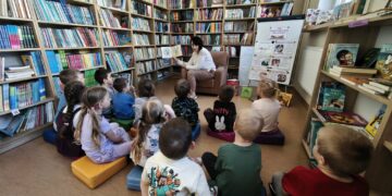 Podróż w świat wyobraźni – podsumowanie roku z książką w grupie „Motylki”